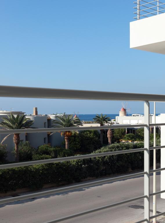Brezza Di Grecale Aparthotel Trapani Room photo