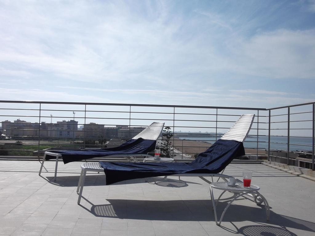 Brezza Di Grecale Aparthotel Trapani Exterior photo